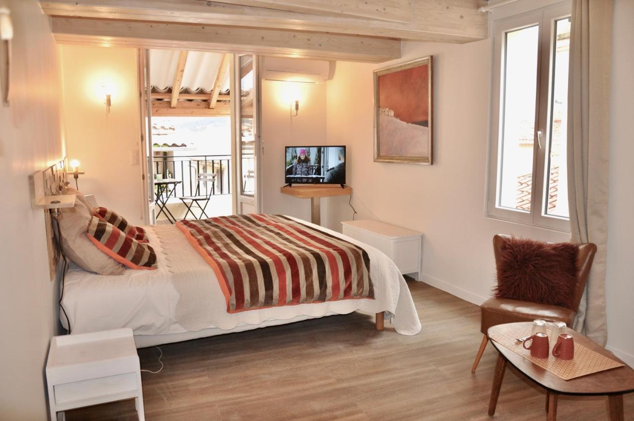 Les Chambres Tropeziennes Sanary-sur-Mer Buitenkant foto